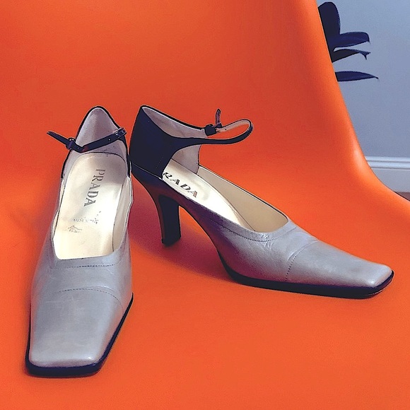 Prada 2000s Square Toe Heels Y2K gray leather - Picture 2 of 16